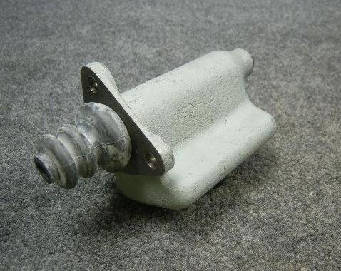 2.5 TON BRAKE CYLINDER 8357980, A298319, E220130, F14240, F14247, 2530-00-204-4800 NOS