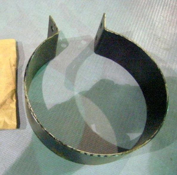 2.5 TON MUFFLER CLAMP 8332526, 5340-00-040-2185 NOS