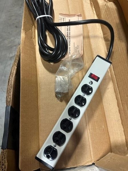 SPC POWER STRIP 6 PORT, SPC11096, 6150-01-621-1144 NOS