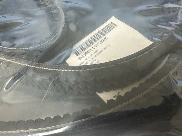 V-BELT 12320976, R3V530-3, 3030-01-147-1565 NOS