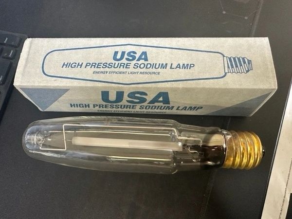 USA HIGH PRESSURE SODIUM HID LAMP LU400 S51 NEW