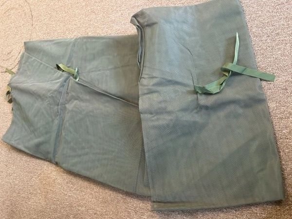 OLIVE GREEN NYLON INSECT NET PROTECTOR 68" X 200", 7210-00-266-9736 NEW