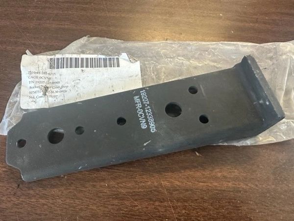 M998 HOOD BRACKET 12338905, 2510-01-185-6715 NOS