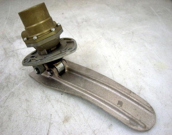 OSHKOSH BRAKE VALVE 1580430, 119684, 2530-01-351-1557 NOS