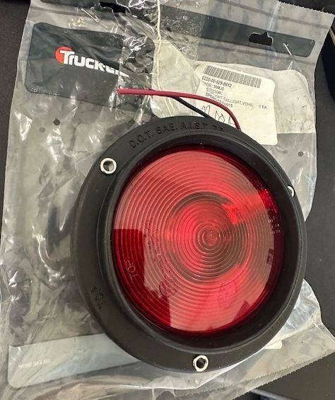 STOP LIGHT, TAIL LIGHT, 80339R, 2161-8048, 317795, 87253, 950ST, 6220-00-929-8612 NOS