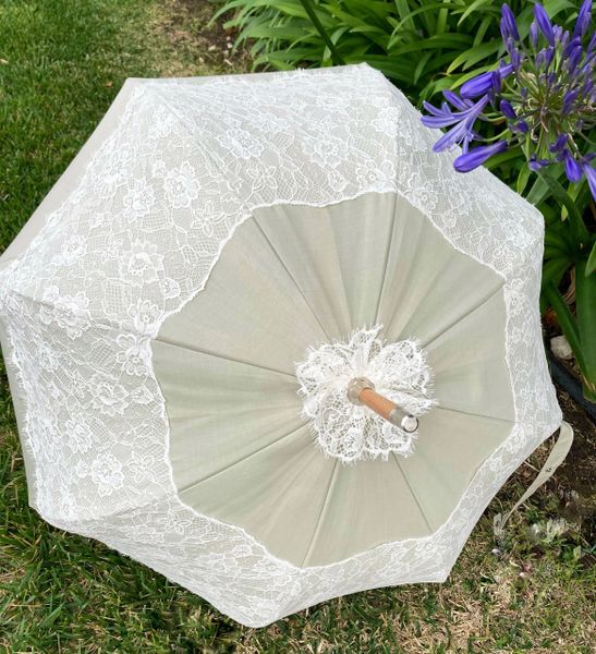 Sissi Natural Beige by Guy de Jean - Old Fashion Style Umbrella - Handmade in France - Authentic Calais Lace - Anti-UV and waterproof - Manual open