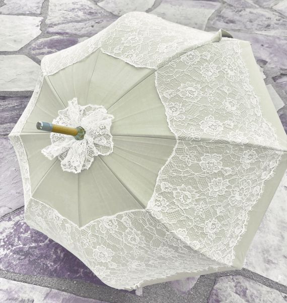 Sissi Natural Beige by Guy de Jean - Old Fashion Style Umbrella - Handmade in France - Authentic Calais Lace - Anti-UV and waterproof - Manual open