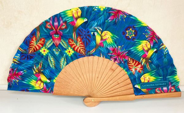 Fashion Hand fan made in Spain | Teal Macaw parrots | Made in Spain