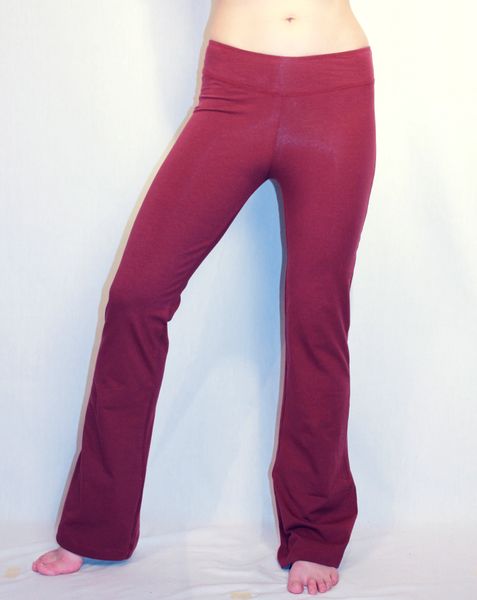 Yogawear Awesome Pants in Brick and Navy