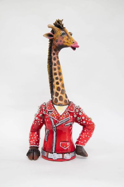 Giraffe Fashionista