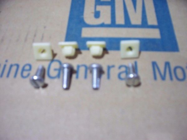 correct GM license plate screws Pontiac GTO Chevy Chevelle Camaro Trans am 442