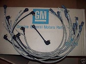 3-Q-66 dated plug wires 67 Chevy Corvette 427 & radio