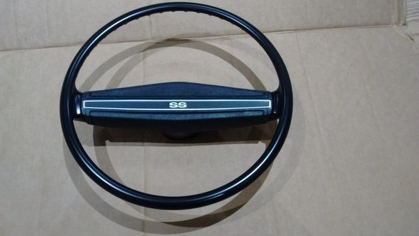 SS steering wheel assy 71 72 73 Chevy Chevelle Impala Camaro Nova Monte Carlo