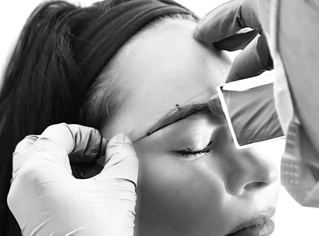 5 Day Hands On
 Certified
Microblading Course 