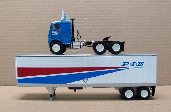 DCP P.I.E NATIONWIDE WITH FREIGHTLINER COE AND 40 FT TRAILER 1/64 SCALE
