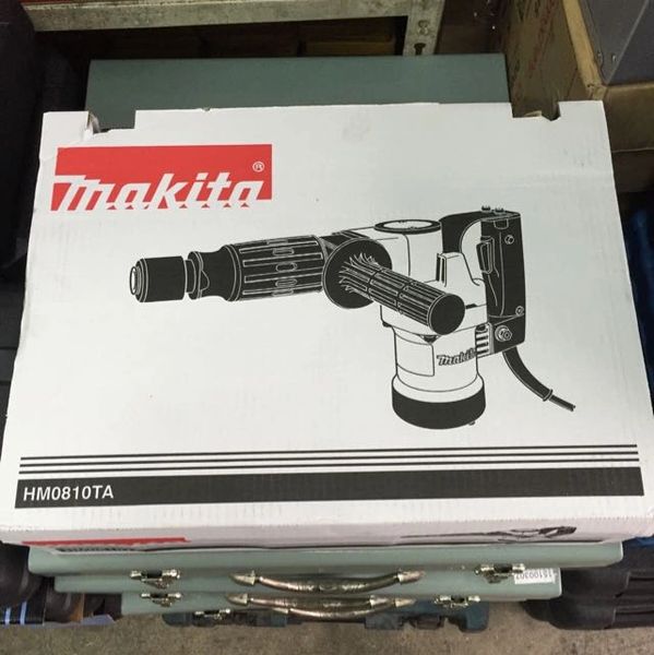 Makita HM0810TA Demolition Hammer | S-S Services And Trading