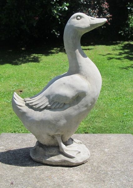 Duck Garden Statue | Surrey Ornamental Stoneware