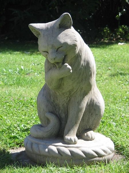 cat statue statues stone sculpture cats licking sculptures clay memorial chichester lady kitty any delivery kittens ornamental ml crazy