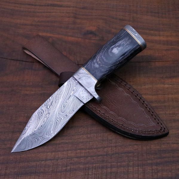 M82.2 - Damascus Bushcraft Knife [Resin-Wood] | Blackbeard Forge