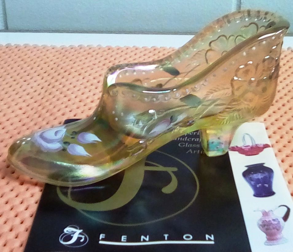 Fenton glass slipper
