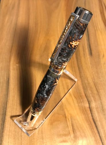 Pinecone Pen