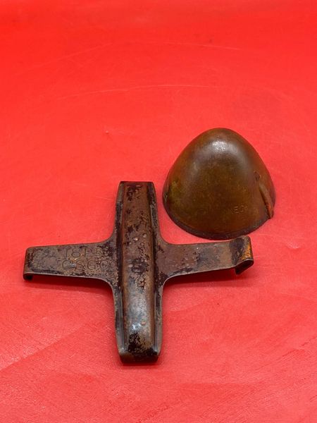 Fantastic condition British 18 pounder shell base transit clip and fuse cover+original brass colour both maker marked and black,red paintwork remains recovered many years ago on the Somme battlefield 1916-1918