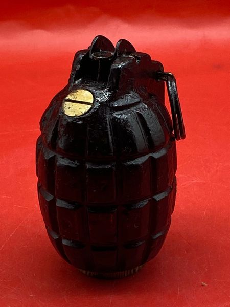 Fantastic condition British mills bomb hand grenade complete with a No 23 base plate dated 1916 for rifle grenade nice solid very well cleaned with nice black paintwork, empty and inert recovered on the Somme battlefield of 1916-1918