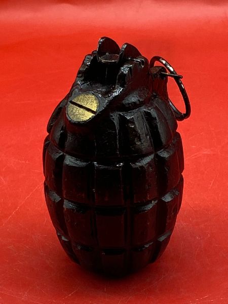 Fantastic condition British mills bomb hand grenade complete with a No 23 base plate dated 1916 for rifle grenade nice solid very well cleaned with nice black paintwork, empty and inert recovered on the Somme battlefield of 1916-1918