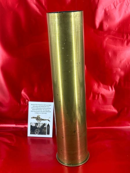 German 15cm long brass shell case dated 1915,lovely clean condition which was fired by the 15 cm schwere Feldhaubitze 13 (15 cm sFH 13) Heavy field howitzer. The shell case which was found on the Ypres Battlefield in Belgium of 1914-1918.