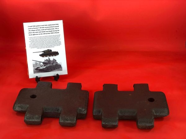 2 small 1941 pattern track links replacement links very nice condition relic recovered from Plota, near Prokhorovka on the battlefield at Kursk in Russia, July 1943