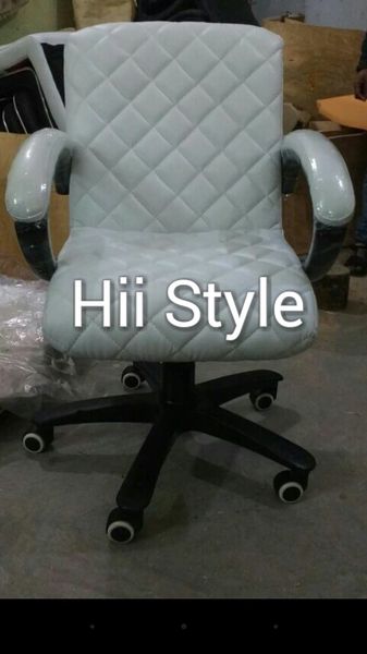 Staff Chair 00564