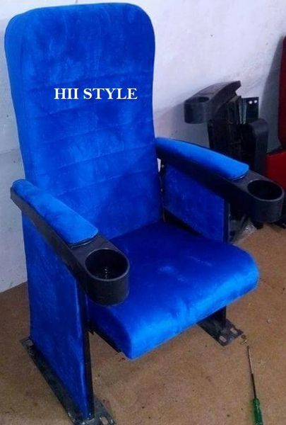 Movie style online chairs