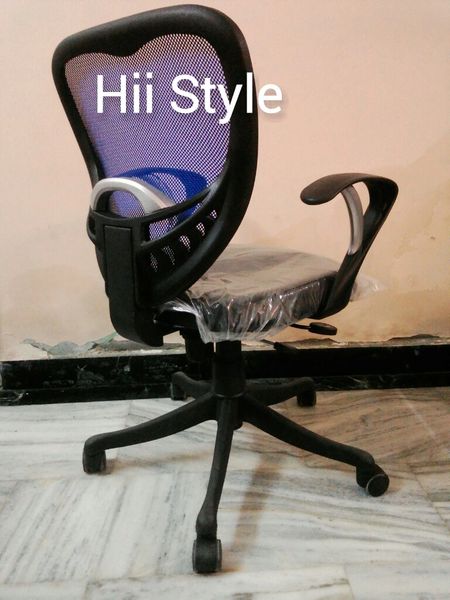 Rolling Chair - Paan