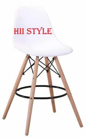 Studio Chair