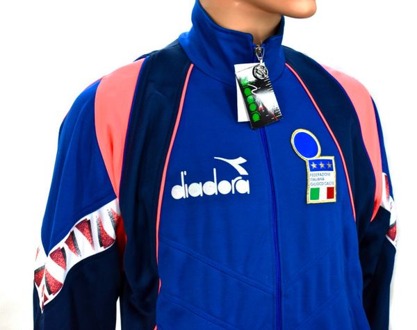 Vintage hotsell diadora jacket