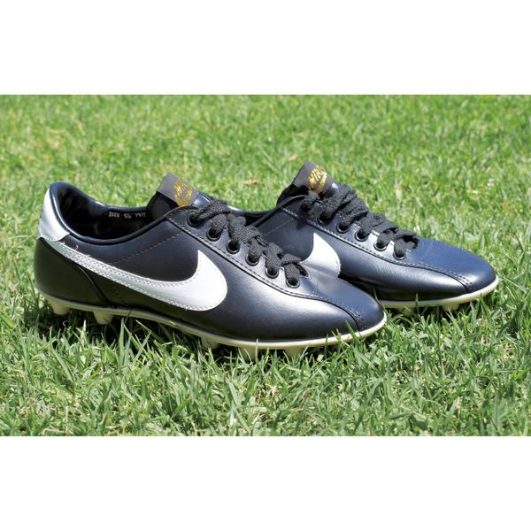 Old nike soccer clearance cleats