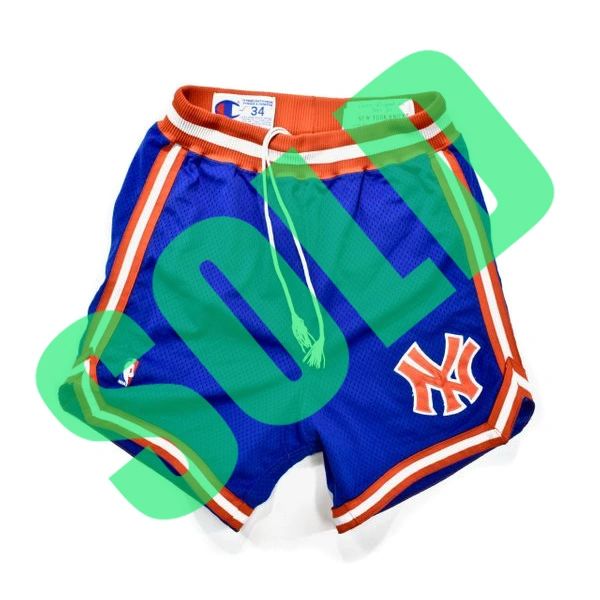 Vintage 90s New York Knicks Champion Basketball Shorts (M)