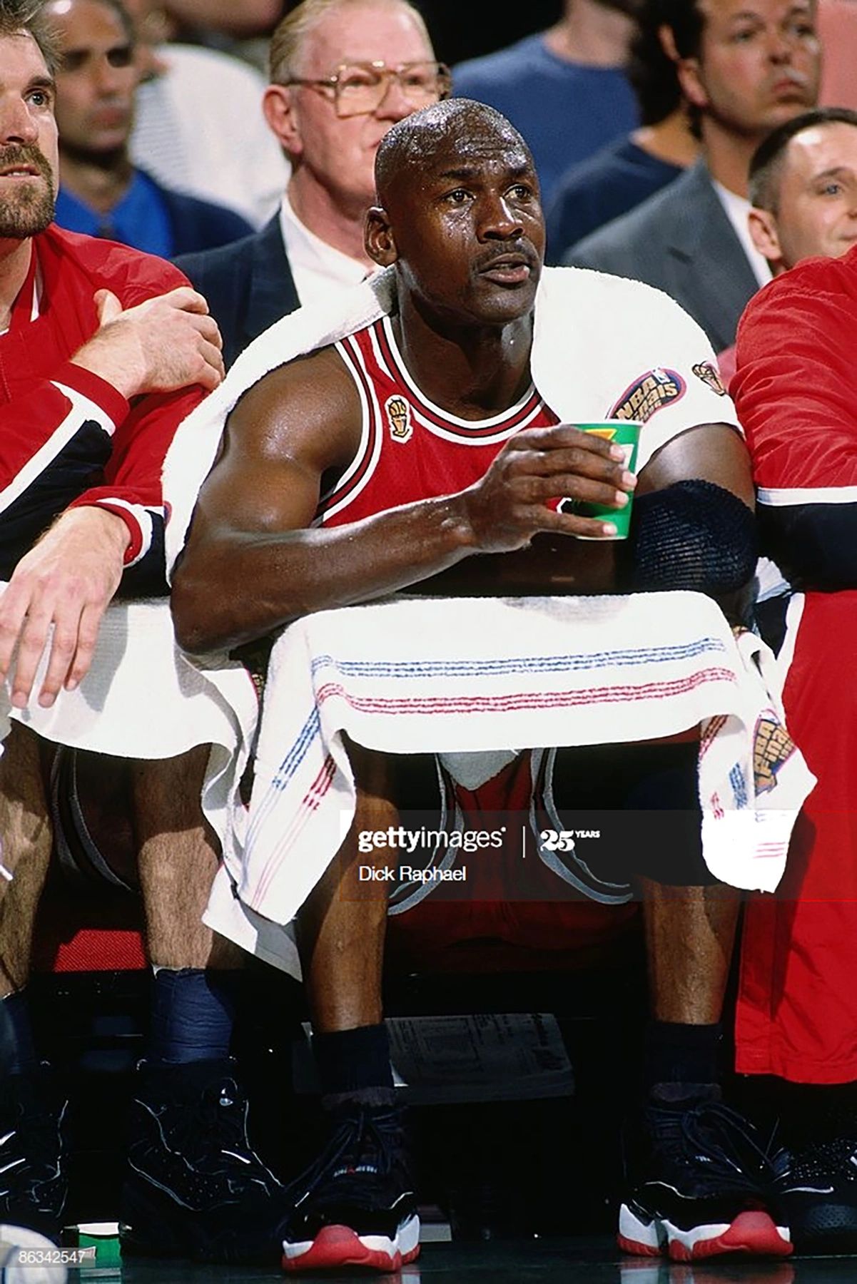 1997 NBA Finals Chicago Bulls Utah Jazz NBA Bench Towel Jordan | Doctor ...