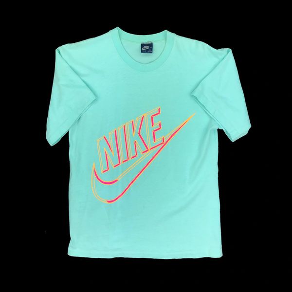 Turquoise blue hot sale nike shirt