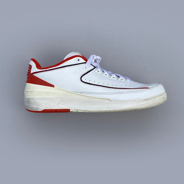 2004 Vintage Nike Air Jordan II 2 Retro Low Shoes CHICAGO BULLS 309837-101  Size 10.5 for Sale in Duluth, GA - OfferUp