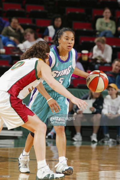 nike sue bird shoes