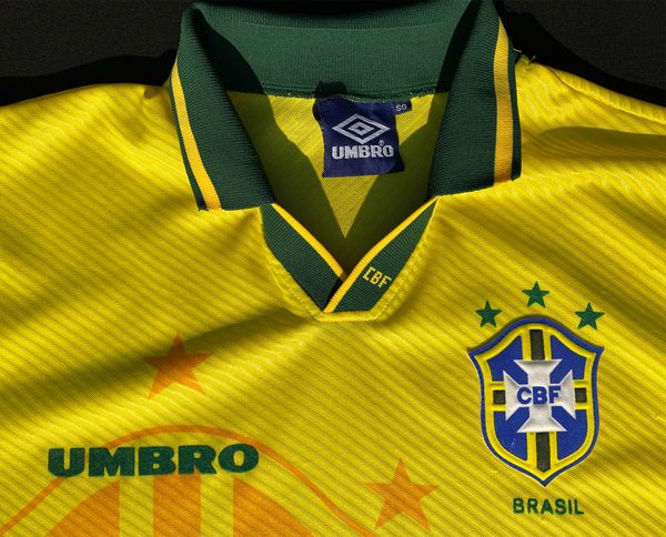 BRAZIL 94 WORLD CUP SOCCER JERSEY UMBRO/ P (Small) Yellow