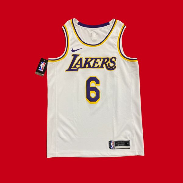 Where you can get new Los Angeles Lakers and LeBron James Nike uniforms 