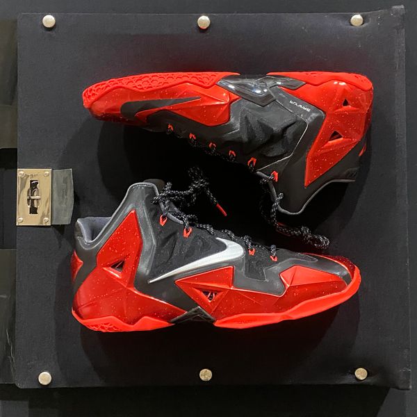 reacción Anécdota Desmenuzar Nike Air Lebron 11 Away Special Packaging Size 13 | Doctor Funk's Gallery:  Classic Street & Sportswear