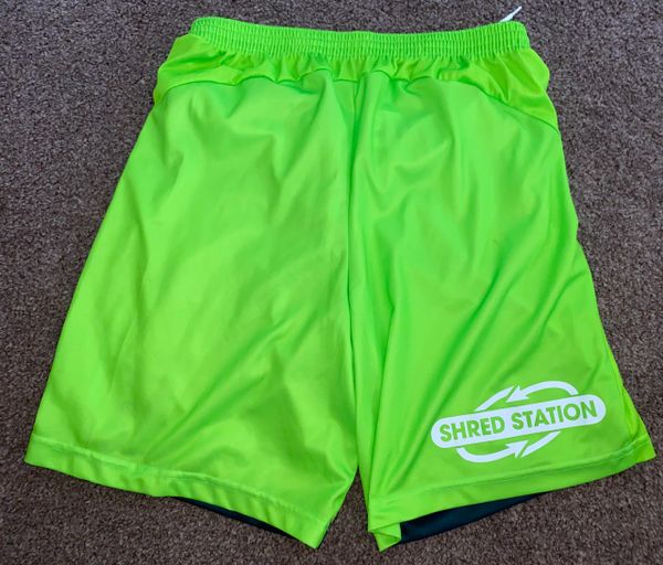 2018/19 NORWICH MATCH ISSUE THIRD SHORTS (KLOSE #15 V QPR) | MATCH WORN ...