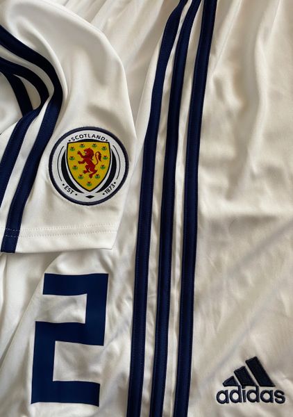 2017-19 SCOTLAND PLAYER ISSUE HOME SHORTS #2 *AS NEW* XL