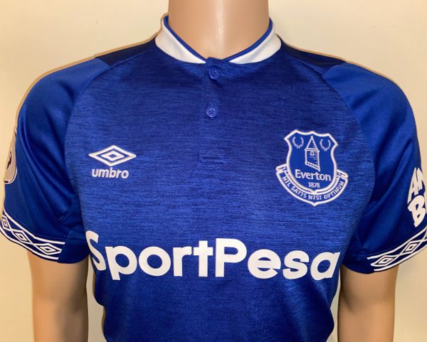 everton home warm up shirt