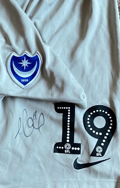 2019/20 PORTSMOUTH MATCH WORN AWAY SHORTS (HARNESS #19)