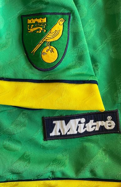 1996/97 NORWICH CITY MATCH ISSUE HOME SHORTS