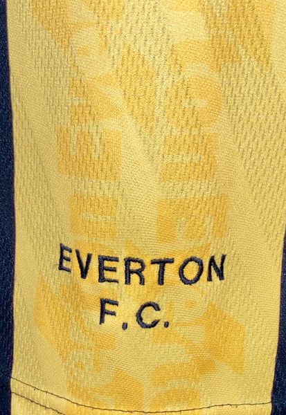 everton 1996 away shirt